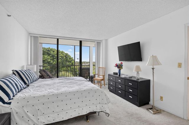 6895 Willow Wood Drive 1065, Boca Raton, FL 33434