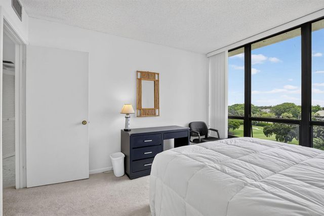 6895 Willow Wood Drive 1065, Boca Raton, FL 33434
