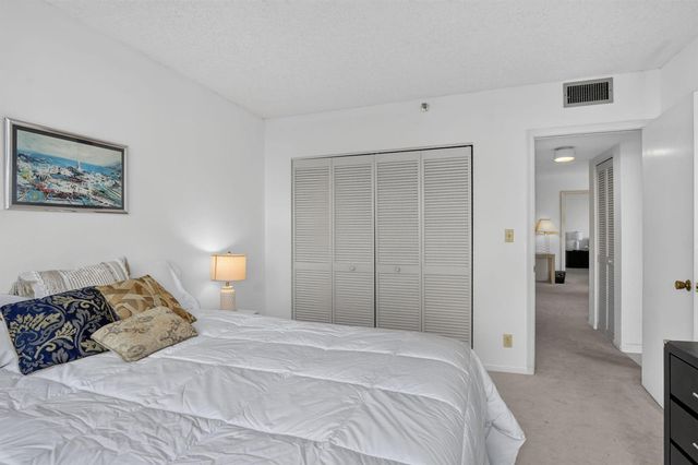 6895 Willow Wood Drive 1065, Boca Raton, FL 33434