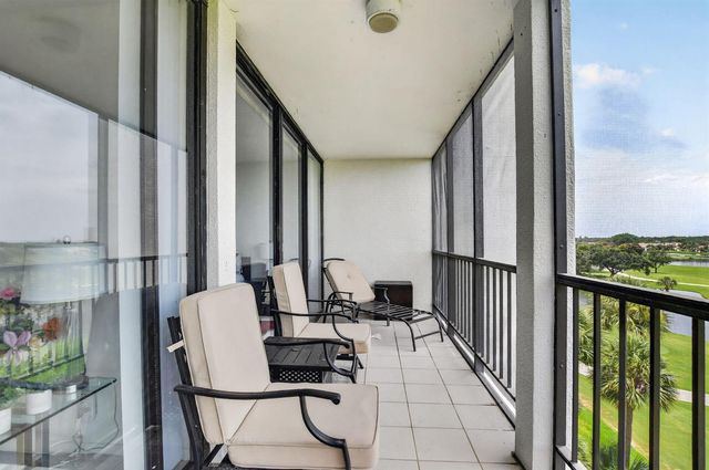 6895 Willow Wood Drive 1065, Boca Raton, FL 33434