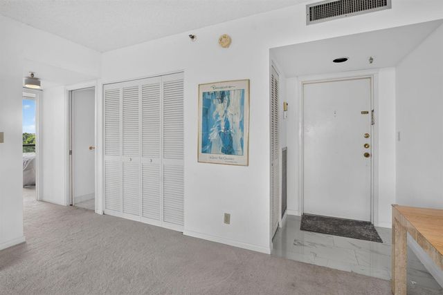 6895 Willow Wood Drive 1065, Boca Raton, FL 33434
