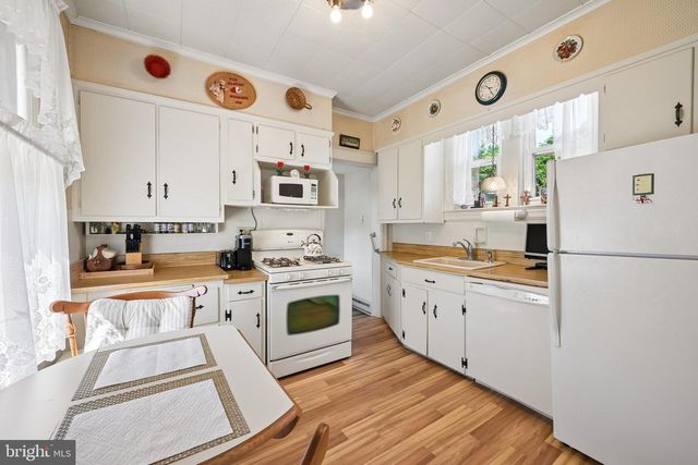 228 HEULINGS AVE, Riverside, NJ 08075