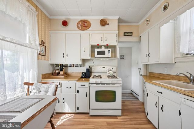 228 HEULINGS AVE, Riverside, NJ 08075