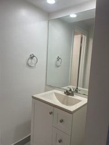 1660 W Golfview Drive, Pembroke Pines, FL 33026