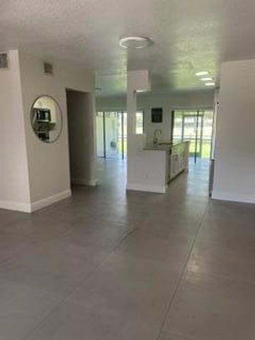 1660 W Golfview Drive, Pembroke Pines, FL 33026