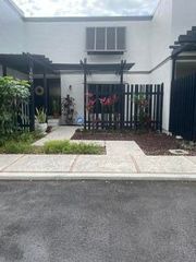 1660 W Golfview Drive, Pembroke Pines, FL 33026
