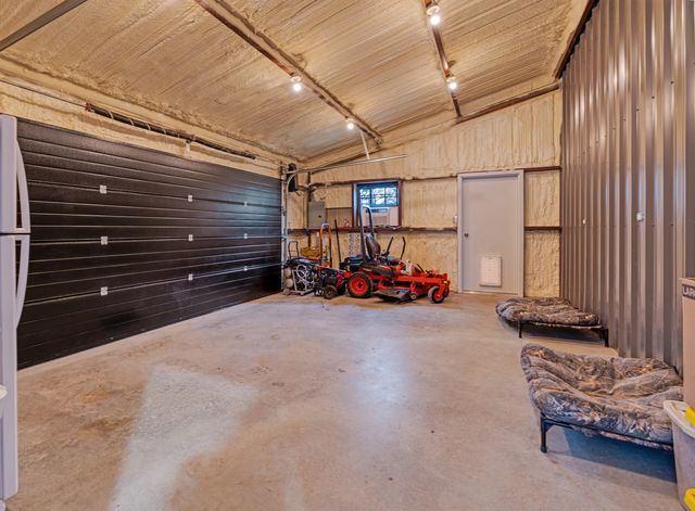 276 Private Road 44005, Blossom, TX 75416