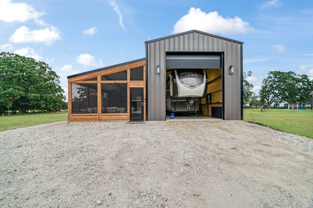 276 Private Road 44005, Blossom, TX 75416