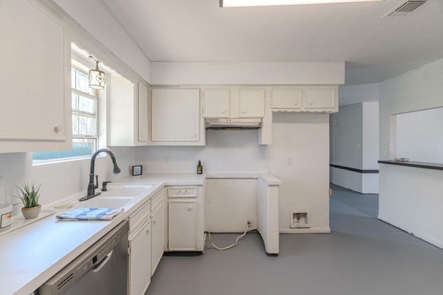 31942 S Wiggins Street, Magnolia, TX 77355