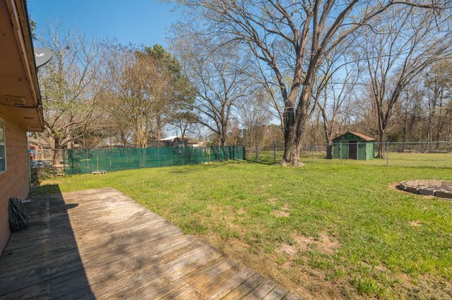 31942 S Wiggins Street, Magnolia, TX 77355