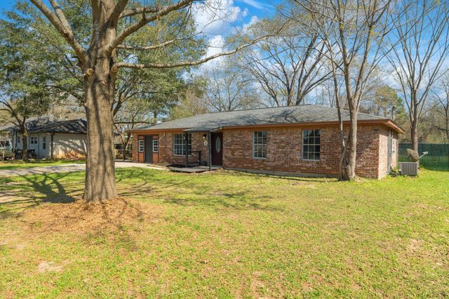 31942 S Wiggins Street, Magnolia, TX 77355