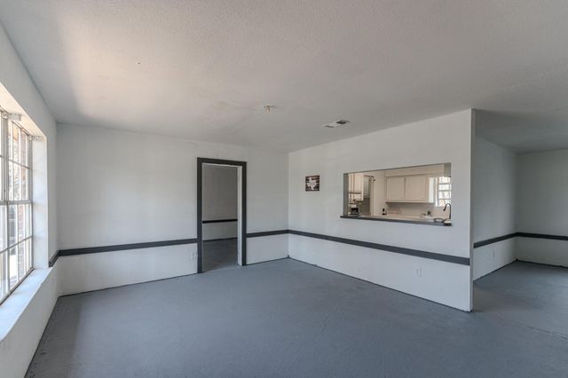 31942 S Wiggins Street, Magnolia, TX 77355