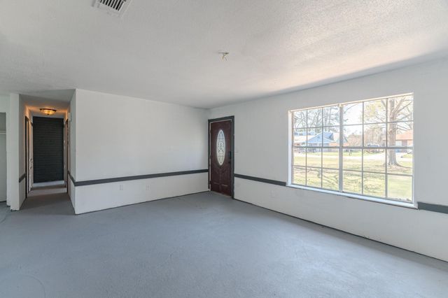 31942 S Wiggins Street, Magnolia, TX 77355