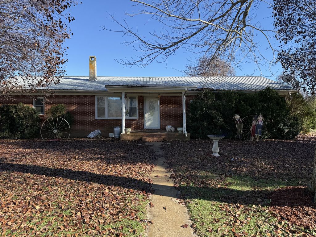 5172 SR 50, Pelham, TN 37366