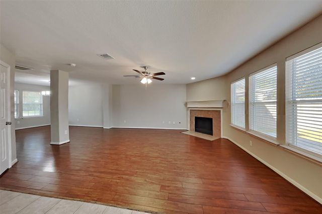 3222 Crestbridge Lane, Spring, TX 77388