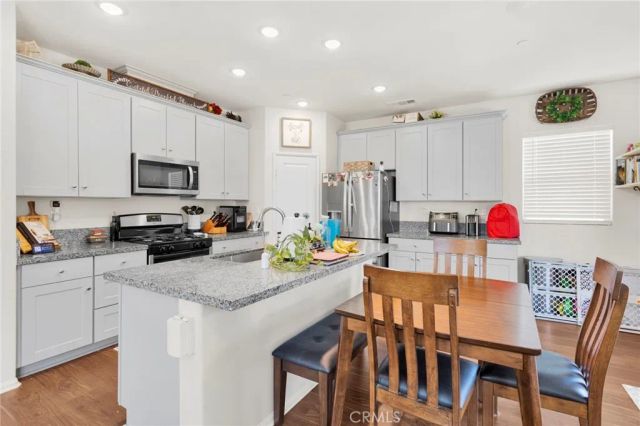 12906 Echo Valley, Victorville, CA 92392