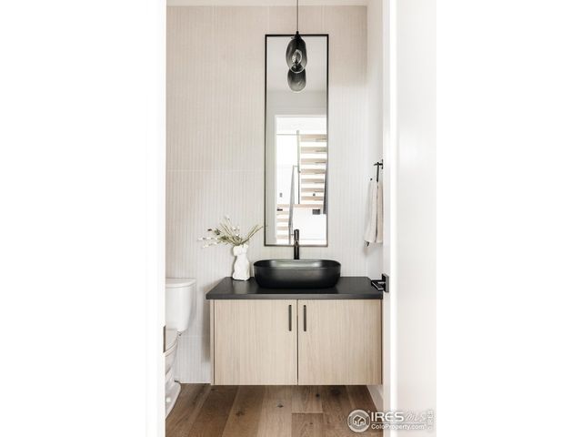 2595 Glenwood Dr, Boulder, CO 80304