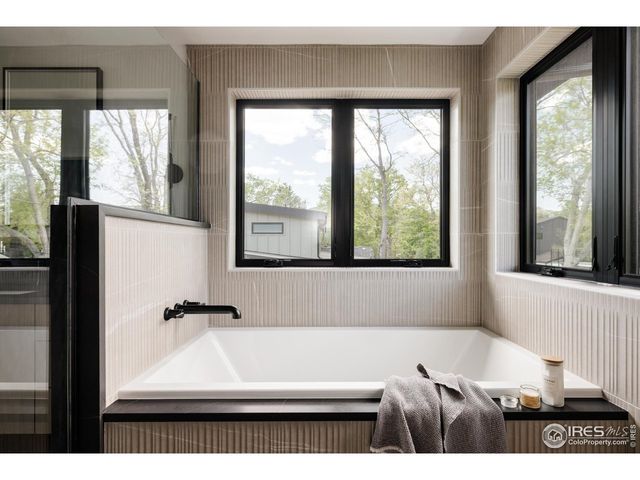 2595 Glenwood Dr, Boulder, CO 80304