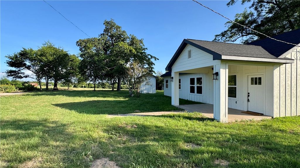 3917 Harbor Bolton Rd (+/- 2 acres), Franklin, TX 77856 — photo 3