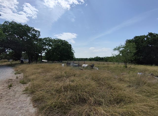 772 County Road 1749, Chico, TX 76431