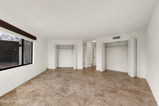 6250 N Campbell Avenue, Tucson, AZ 85718