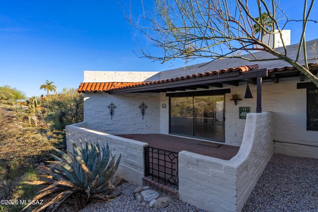 6250 N Campbell Avenue, Tucson, AZ 85718