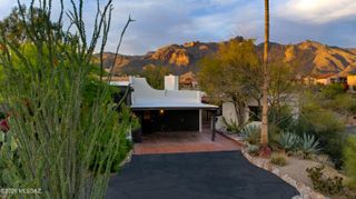 6250 N Campbell Avenue, Tucson, AZ 85718