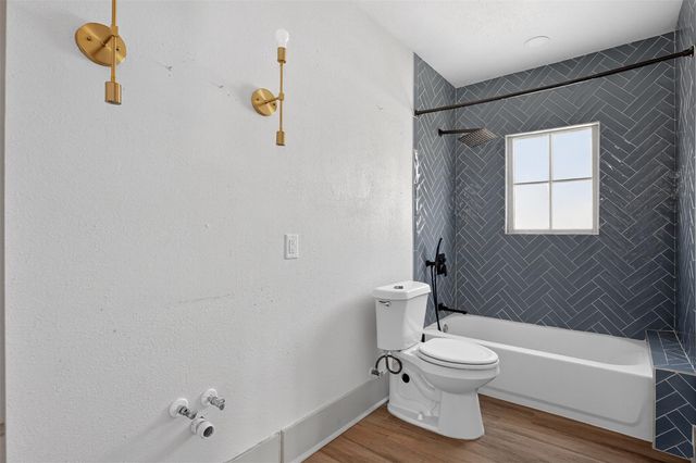 3616 Avenue L, Galveston, TX 77550