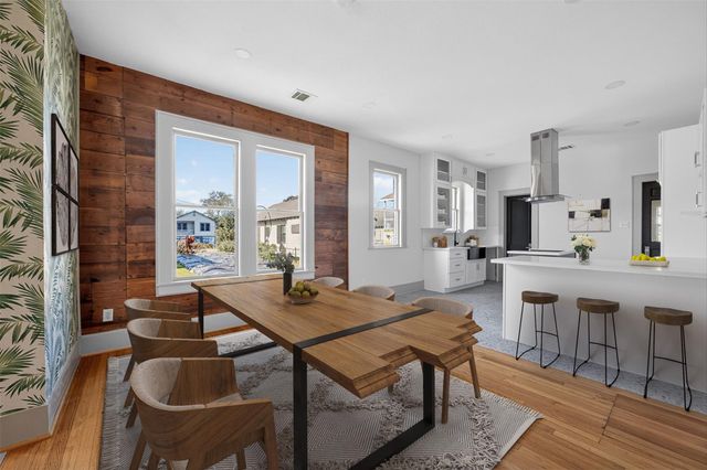 3616 Avenue L, Galveston, TX 77550