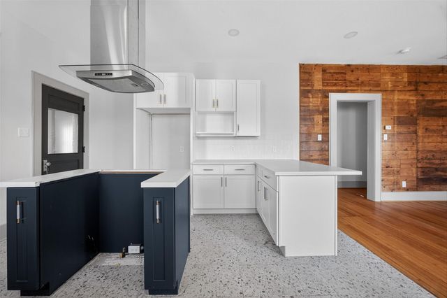 3616 Avenue L, Galveston, TX 77550