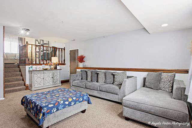 1920 Island Court, Woodstock, IL 60098