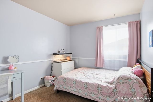 1920 Island Court, Woodstock, IL 60098