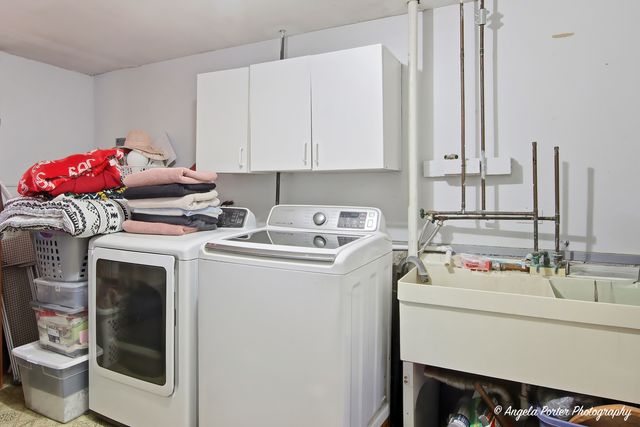 1920 Island Court, Woodstock, IL 60098