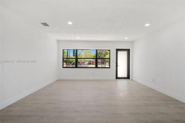 1315 NE 130th St, North Miami, FL 33161