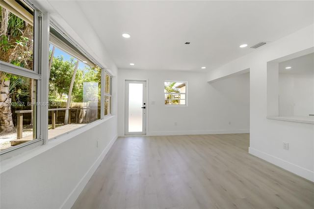 1315 NE 130th St, North Miami, FL 33161