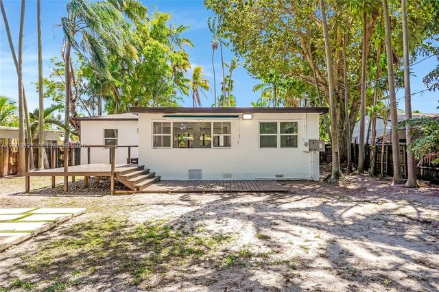 1315 NE 130th St, North Miami, FL 33161