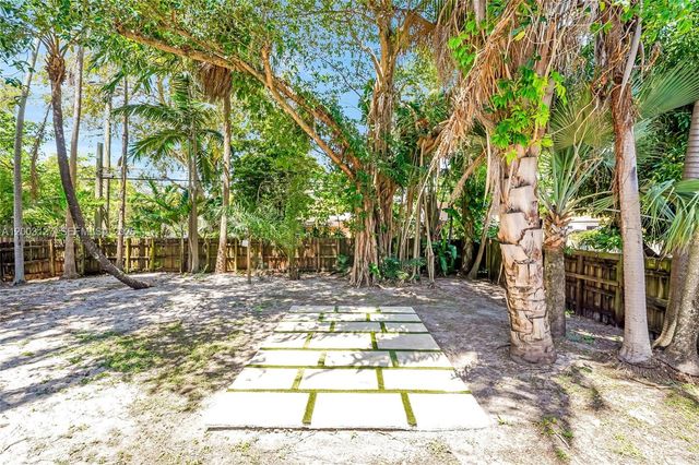 1315 NE 130th St, North Miami, FL 33161