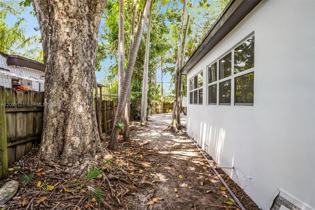 1315 NE 130th St, North Miami, FL 33161