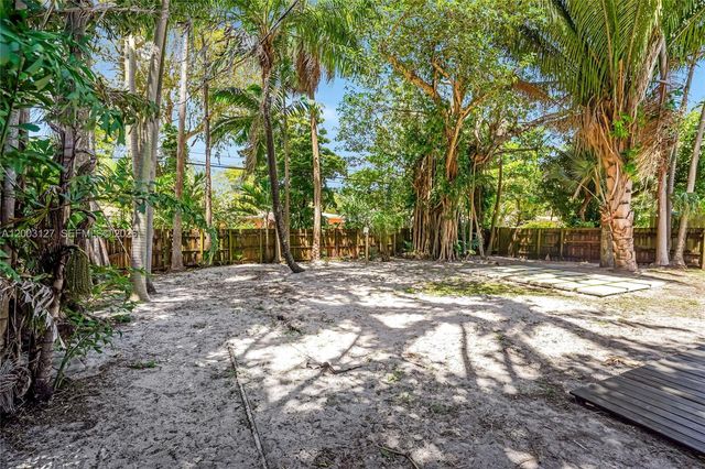 1315 NE 130th St, North Miami, FL 33161