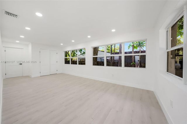 1315 NE 130th St, North Miami, FL 33161