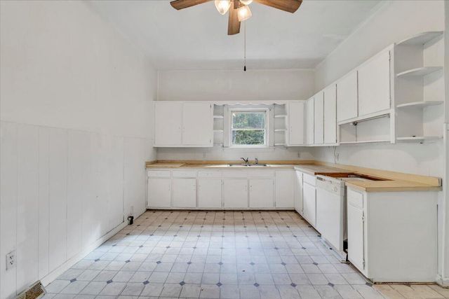 6973 Henry RD, Henry, VA 24102