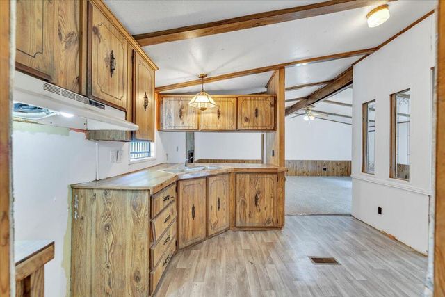 6973 Henry RD, Henry, VA 24102