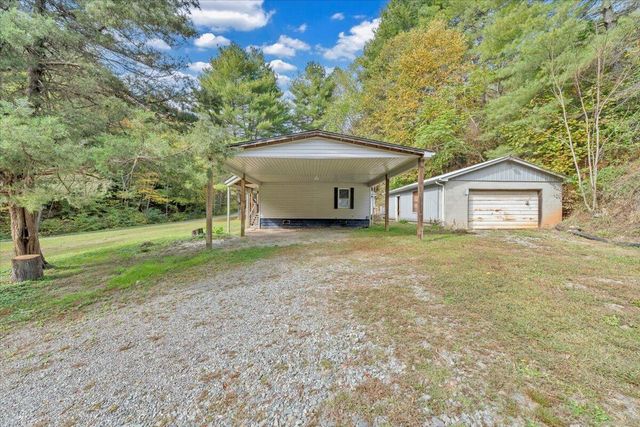 6973 Henry RD, Henry, VA 24102