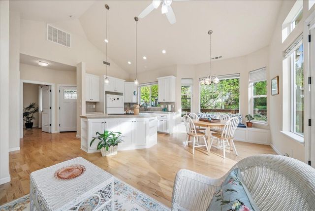 709 Cole Rd, Meadow Vista, CA 95722