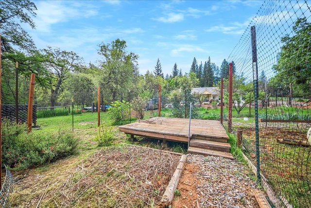 709 Cole Rd, Meadow Vista, CA 95722