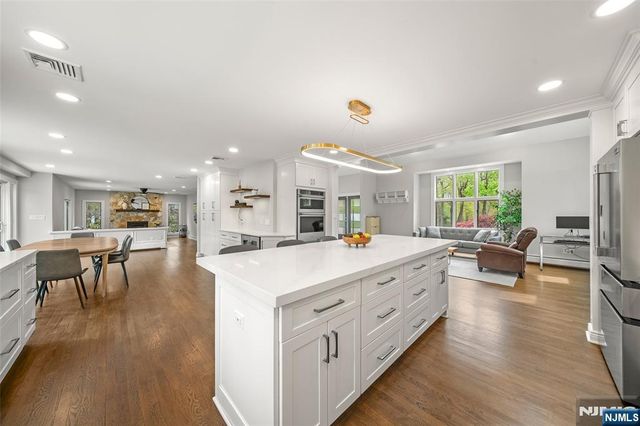 15 Clinton Street, Norwood, NJ 07648