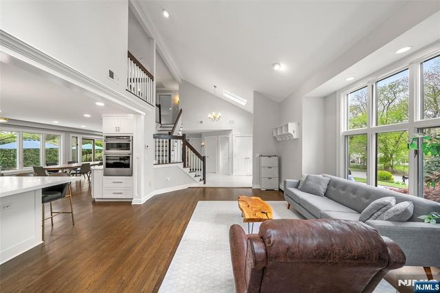 15 Clinton Street, Norwood, NJ 07648