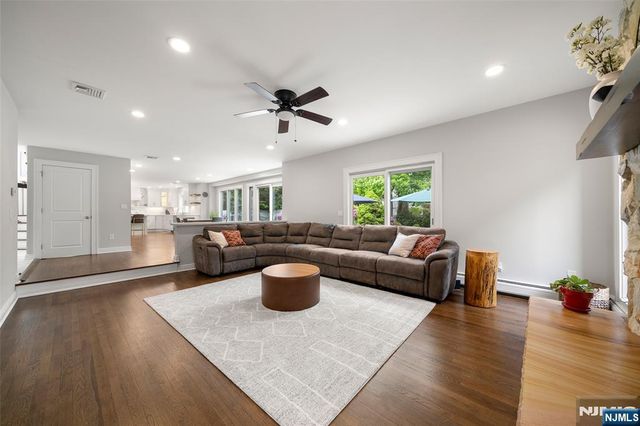 15 Clinton Street, Norwood, NJ 07648