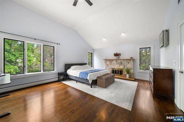 15 Clinton Street, Norwood, NJ 07648