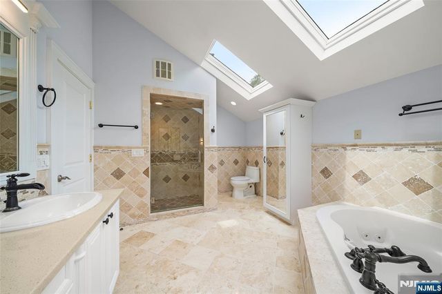 15 Clinton Street, Norwood, NJ 07648